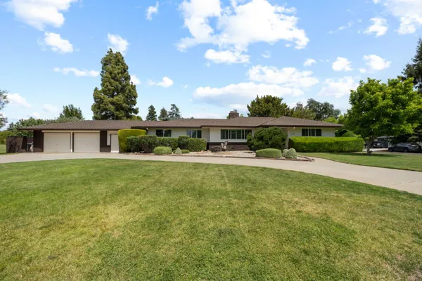 44098 COUNTRY CLUB DR