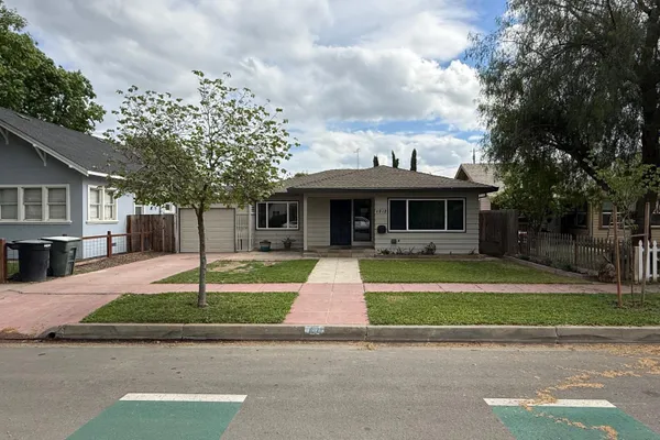 1212 KERN ST