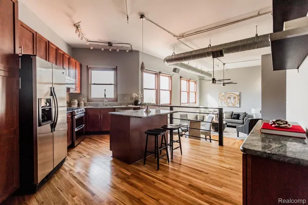 1395 ANTIETAM AVE 49