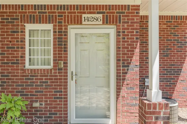 14286 MORAVIAN MANOR CIR