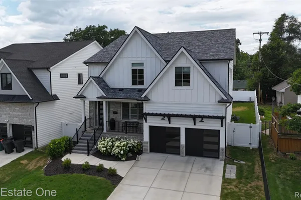 4715 TONAWANDA AVE