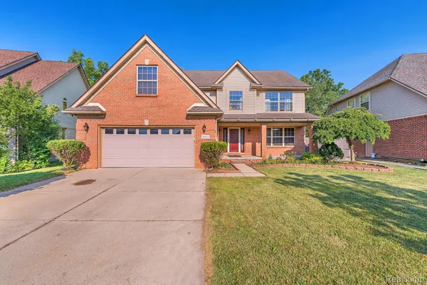 26923 PEPPERWOOD DR