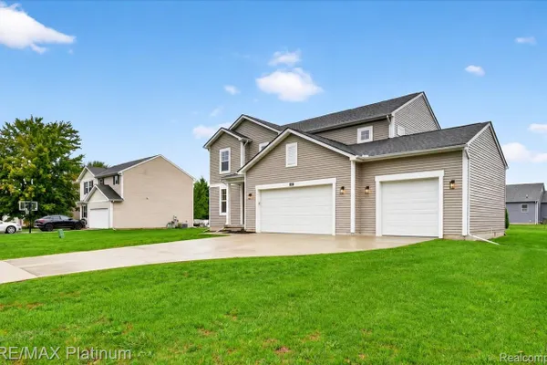 4465 DANIEL DR