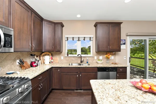 5616 JADA DR