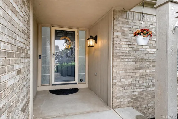 4240 SHERWOOD CIR