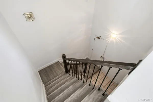 29825 INDIAN TRAIL TRL