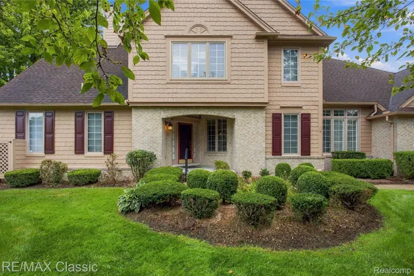 619 WINDSOR RUN