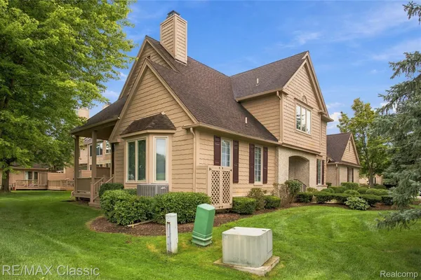 619 WINDSOR RUN