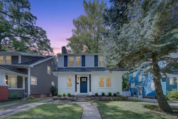 609 FORESTDALE RD