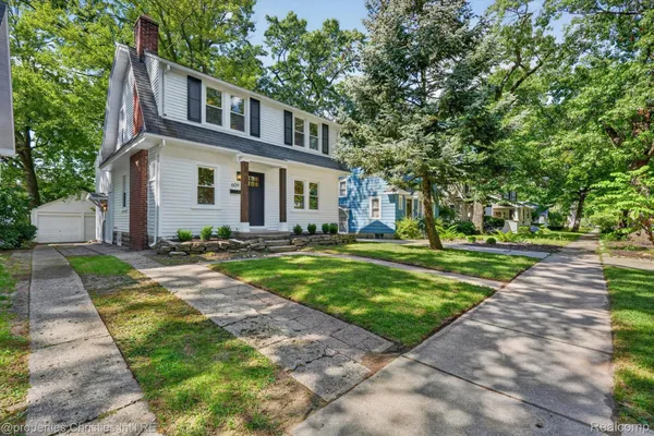 609 FORESTDALE RD