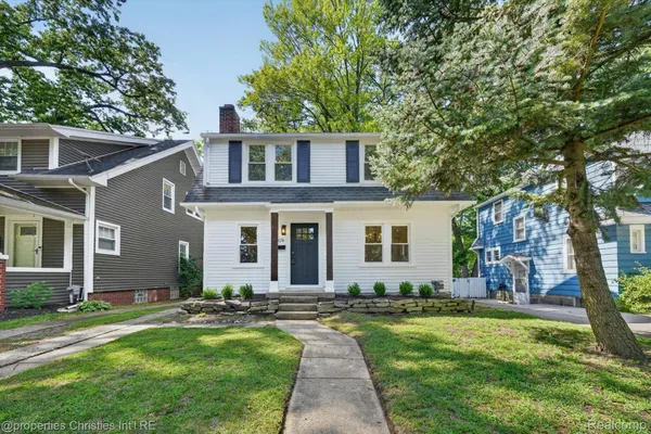 609 FORESTDALE RD