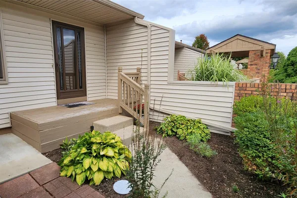 62072 YORKTOWN - UNIT 4 4