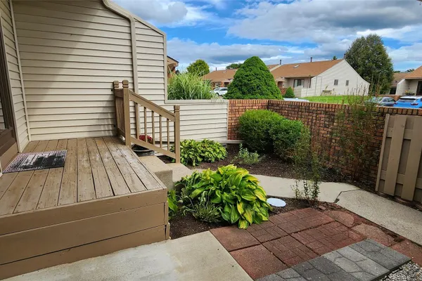 62072 YORKTOWN - UNIT 4 4