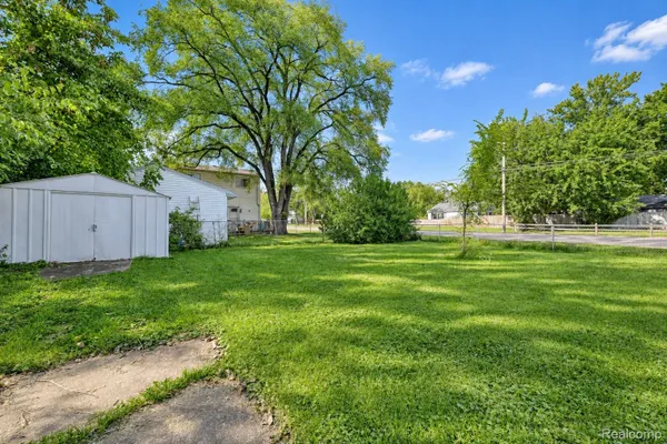 32004 CHEBOYGAN CT