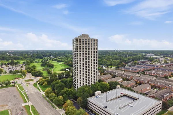 5000 TOWN CTR 1503