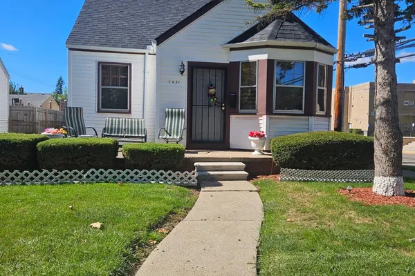 7451 GRANDVILLE AVE