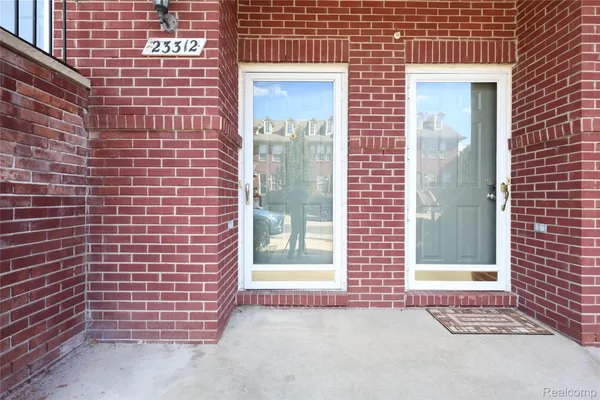 23312 CORNERSTONE VILLAGE DR