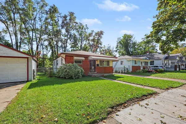 403 W GEORGE AVE
