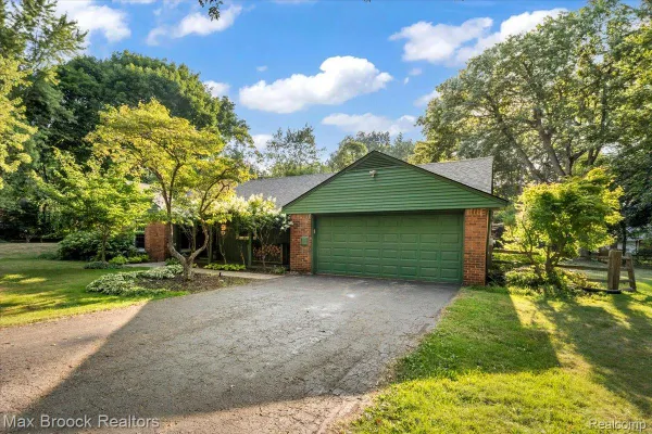 4197 ORCHARD HILL DR
