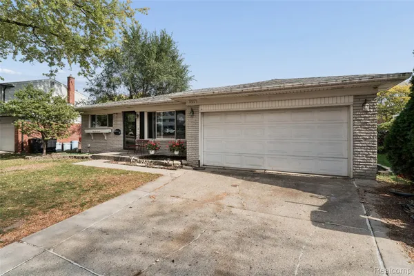14304 MERRIMAN RD