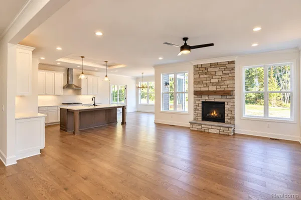 2735 PINE SHADOW CT