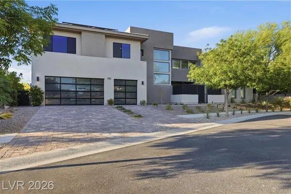 2790 LA BELLA CT