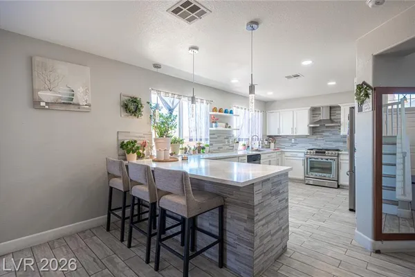 822 GRAPE VINE AVE