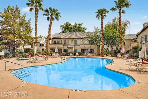 5710 E TROPICANA AVE 2135