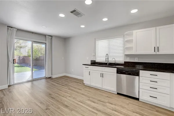8308 RAPHAEL CT