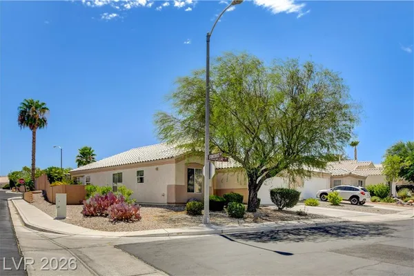 299 DEERLEAP CIR