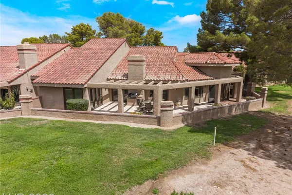 7307 MISSION HILLS DR