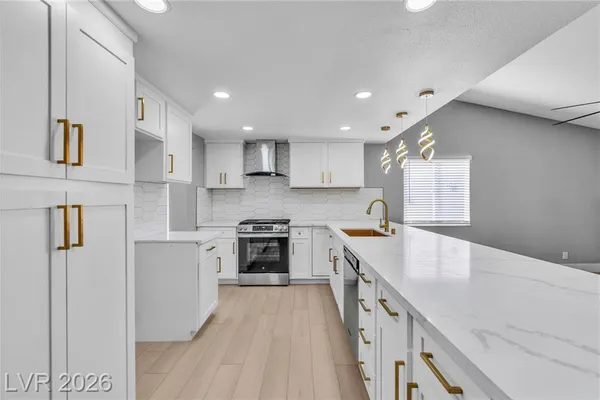 5134 W DESERT INN RD