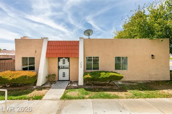 3638 VILLA KNOLLS E DR