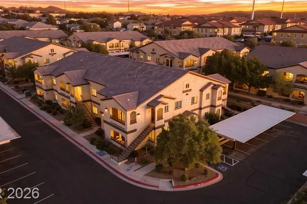 2291 W HORIZON RIDGE PKWY 9249