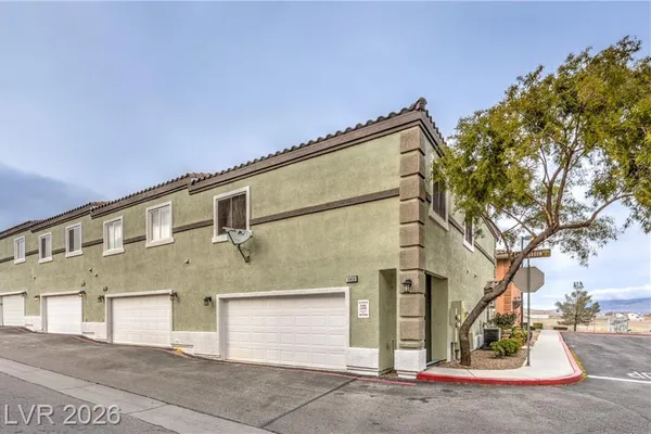 10450 GOLD SHADOW AVE