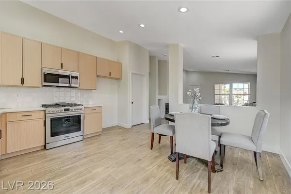 749 HITCHEN POST DR
