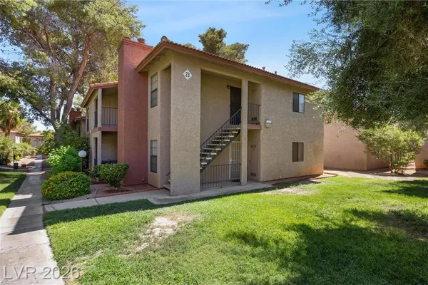 5576 W ROCHELLE AVE 23D