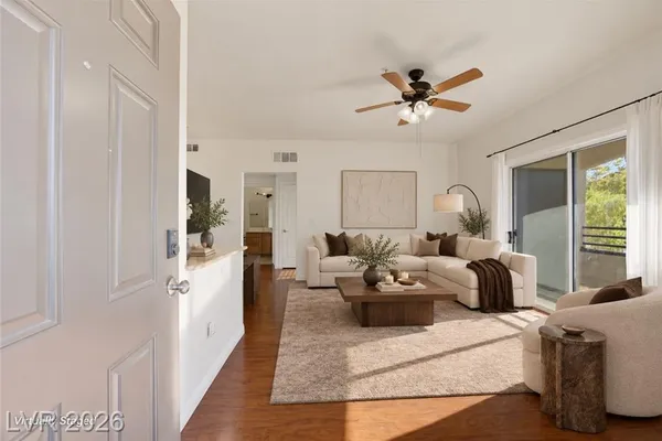 2291 W HORIZON RIDGE PKWY 13176
