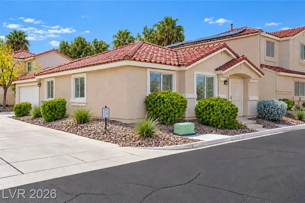 2433 CLIFFWOOD DR