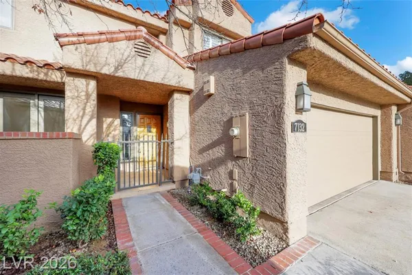 7132 MISSION HILLS DR