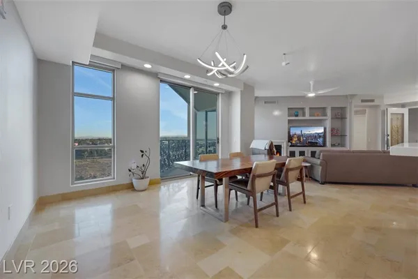 9103 ALTA DR 404