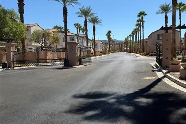 1525 SPICED WINE AVE 5103
