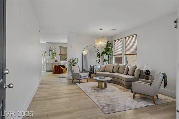 537 LACABANA BEACH DR