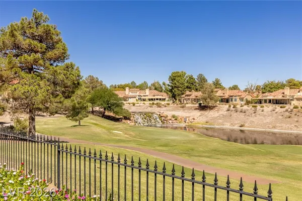 8060 CASTLE PINES AVE
