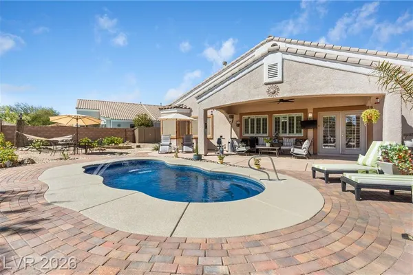 2709 TROPICBIRD DR