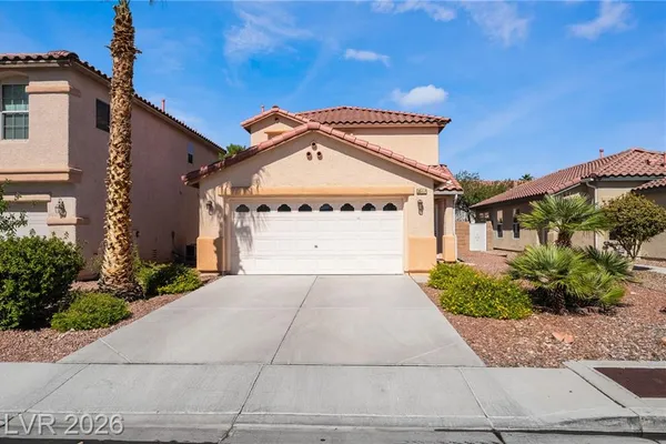 3512 LAGUNA VENETA AVE