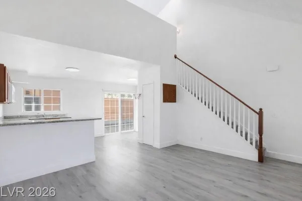 5128 GARDEN LN D