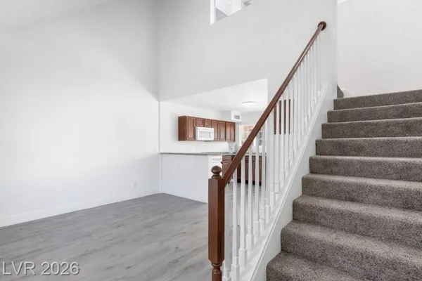 5128 GARDEN LN D