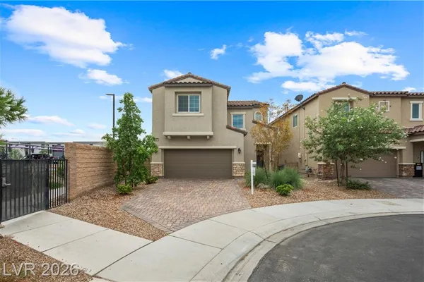 135 MOON RANCH AVE