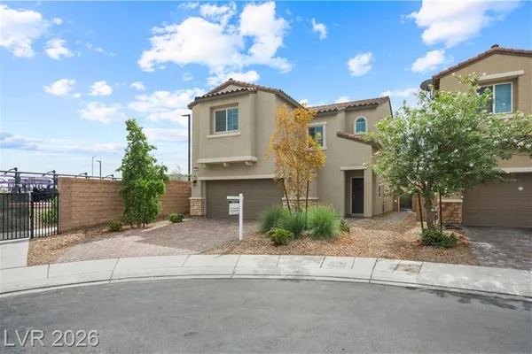 135 MOON RANCH AVE